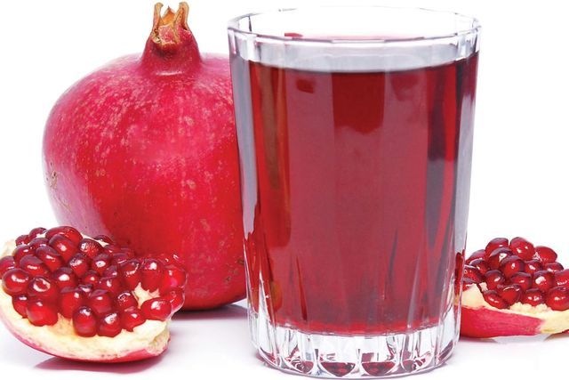 grenade-jus-fruit-verre